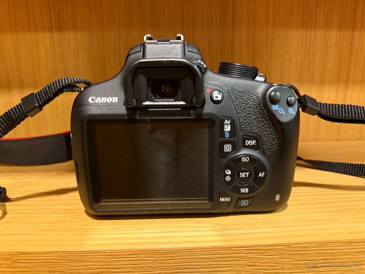 Set Canon D1200, 4 objektivy a příslušenství - 3
