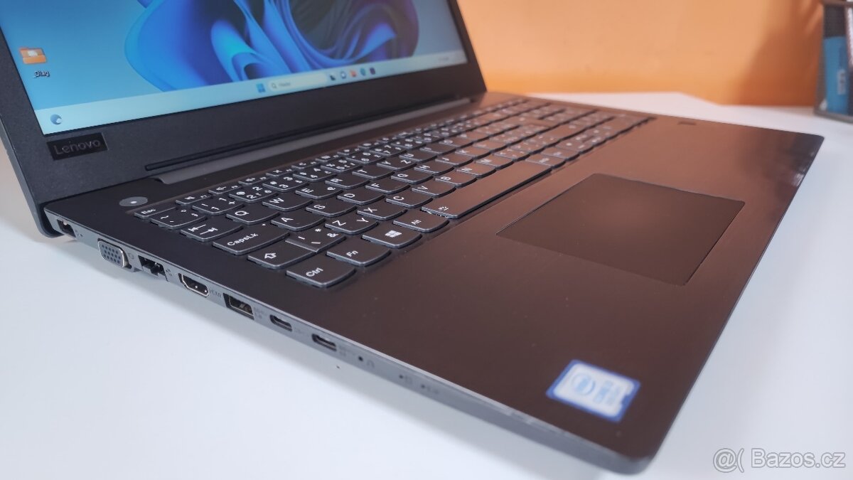 Lenovo V330-15IKB - 3