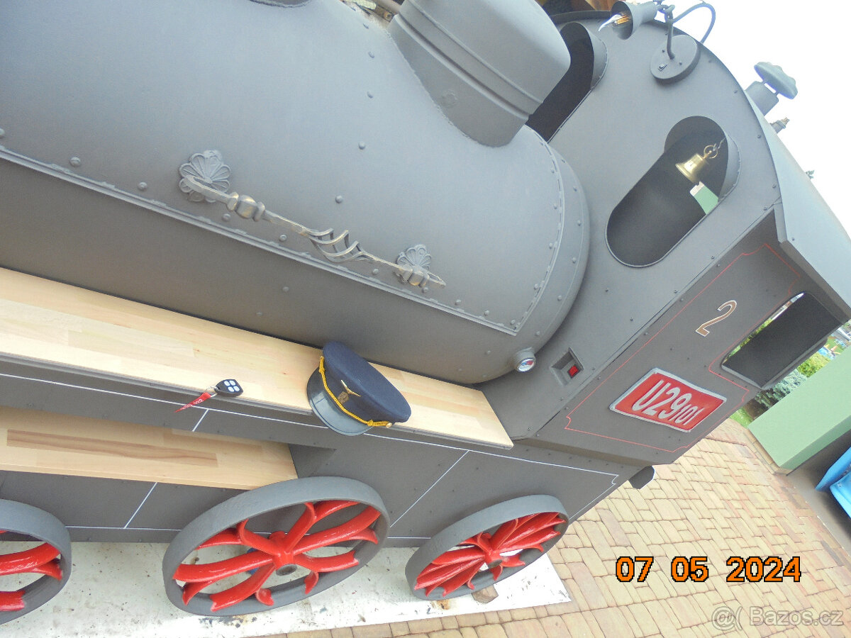 ZAHRADNí GRiL,UDíRNA - 3