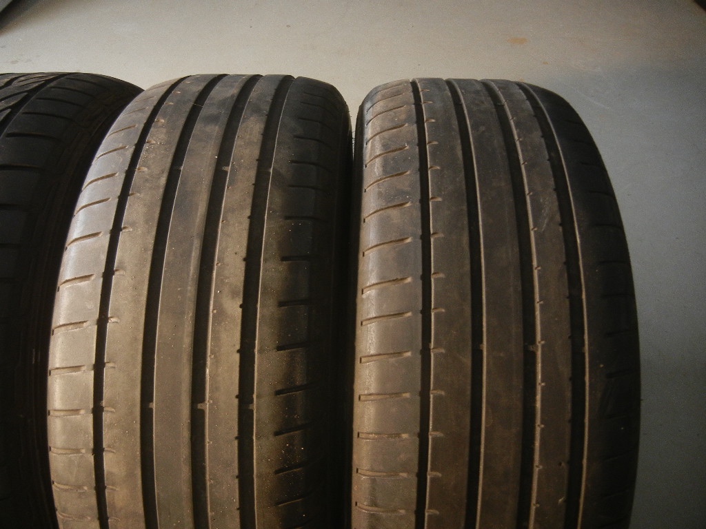 Letní pneu Dunlop 225/55R17 - 3