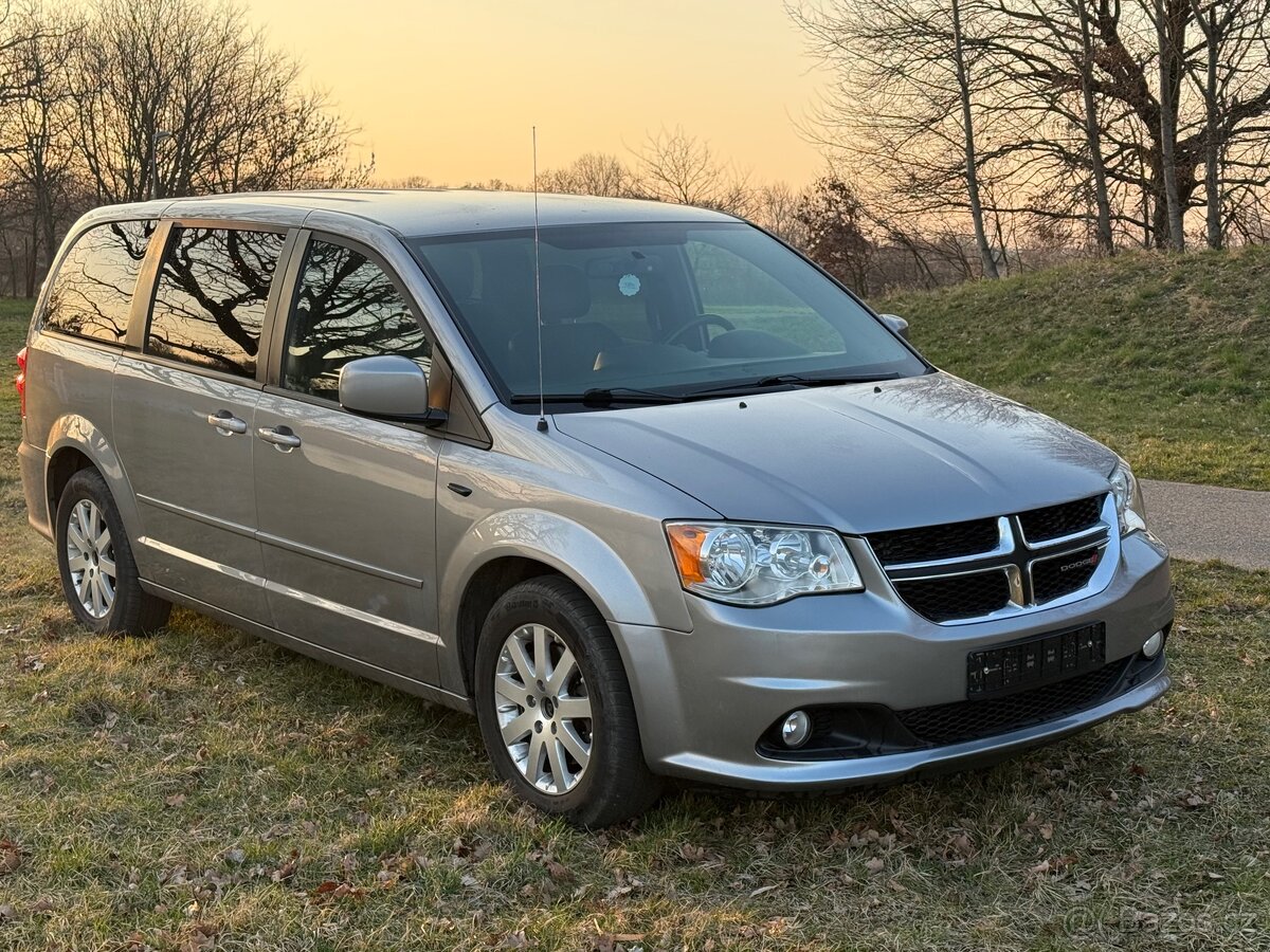 Dodge Grand Caravan - 3