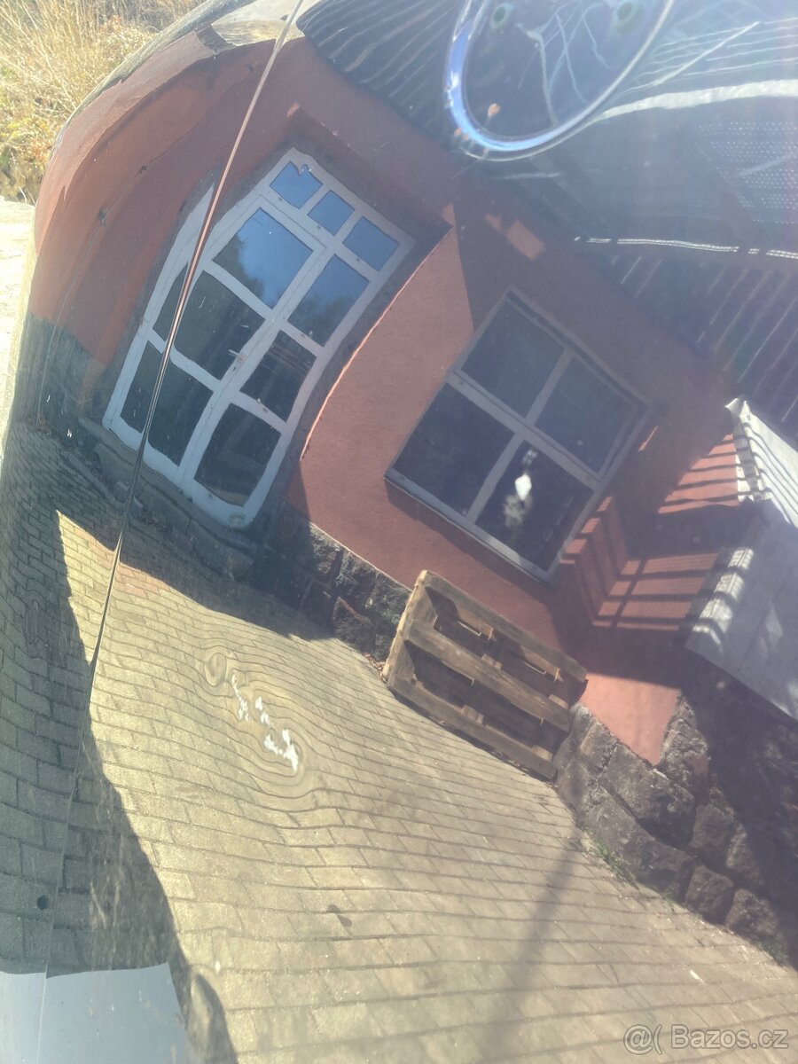 Kapota BMW E34 technoviolet - 3