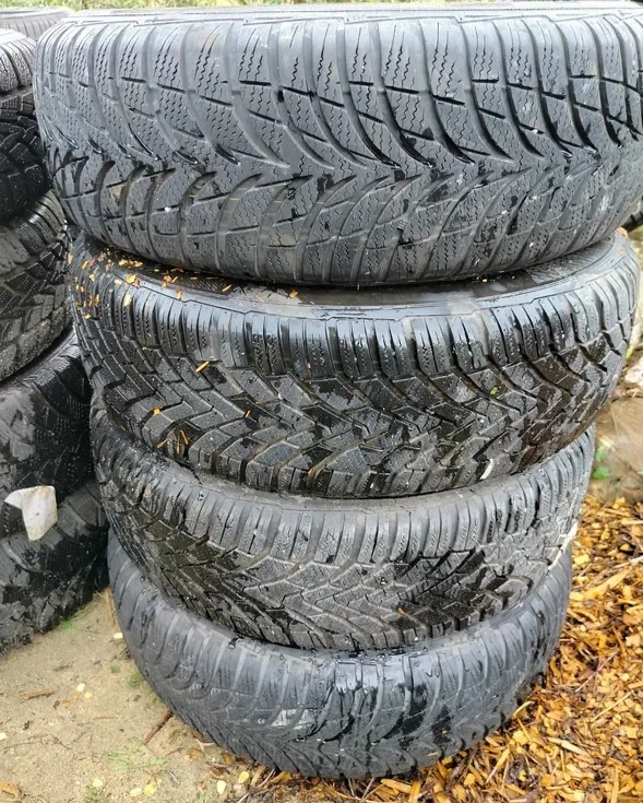 Zimní pneu GoodYear UltraGrip 7+ 195/65/R15 91T - 4ks - 3