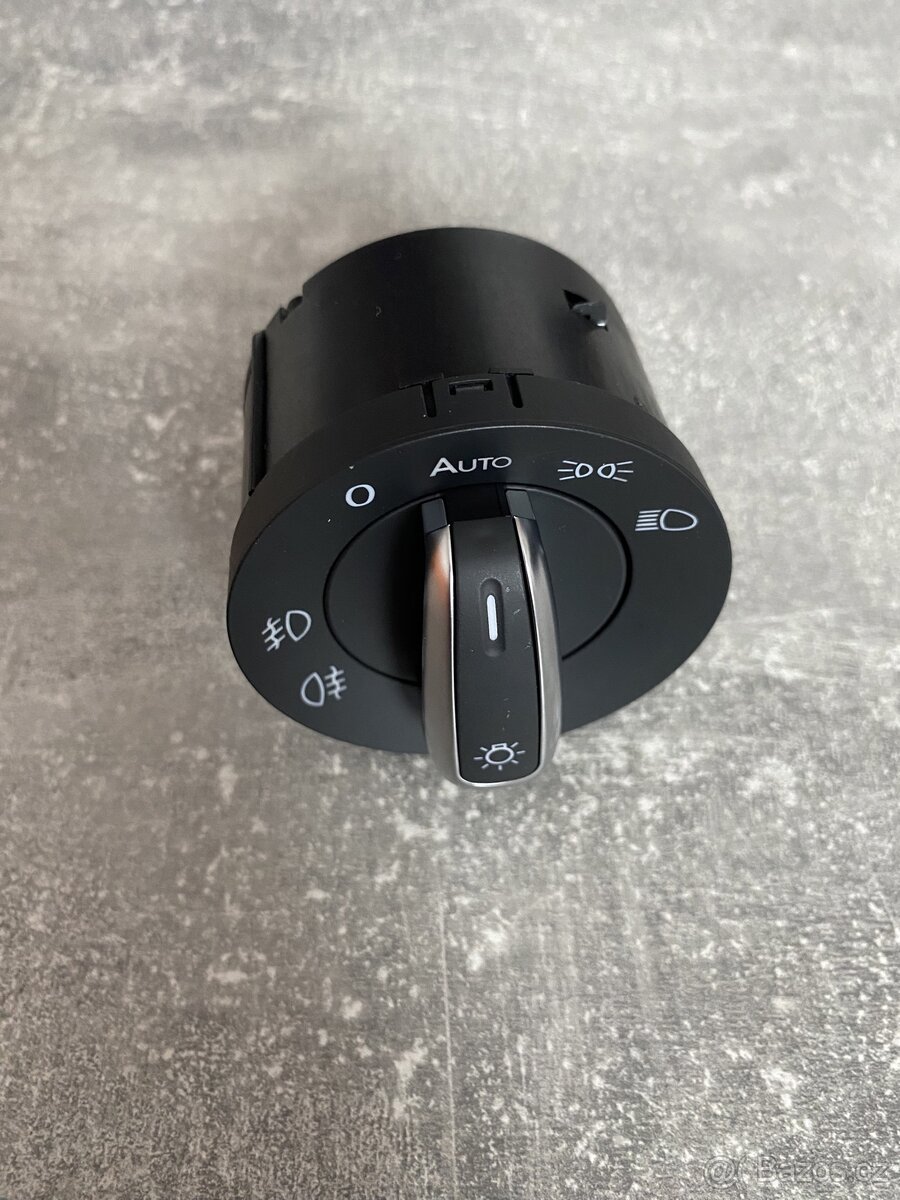 Přepináč VW světel Automat - 3