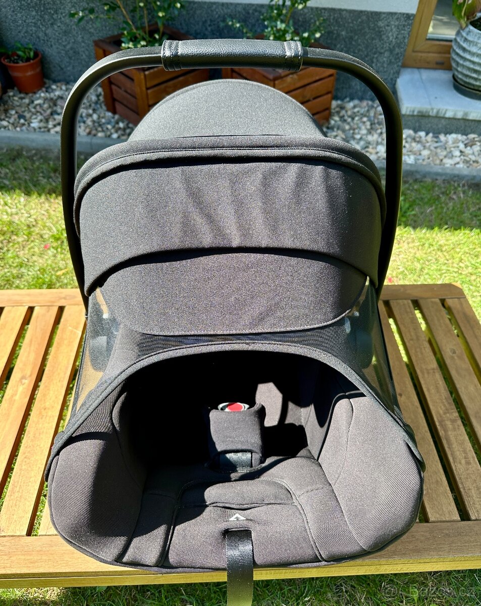 Autosedačka Bugaboo Turtle Air by Nuna BLACK + Isofix báze - 3
