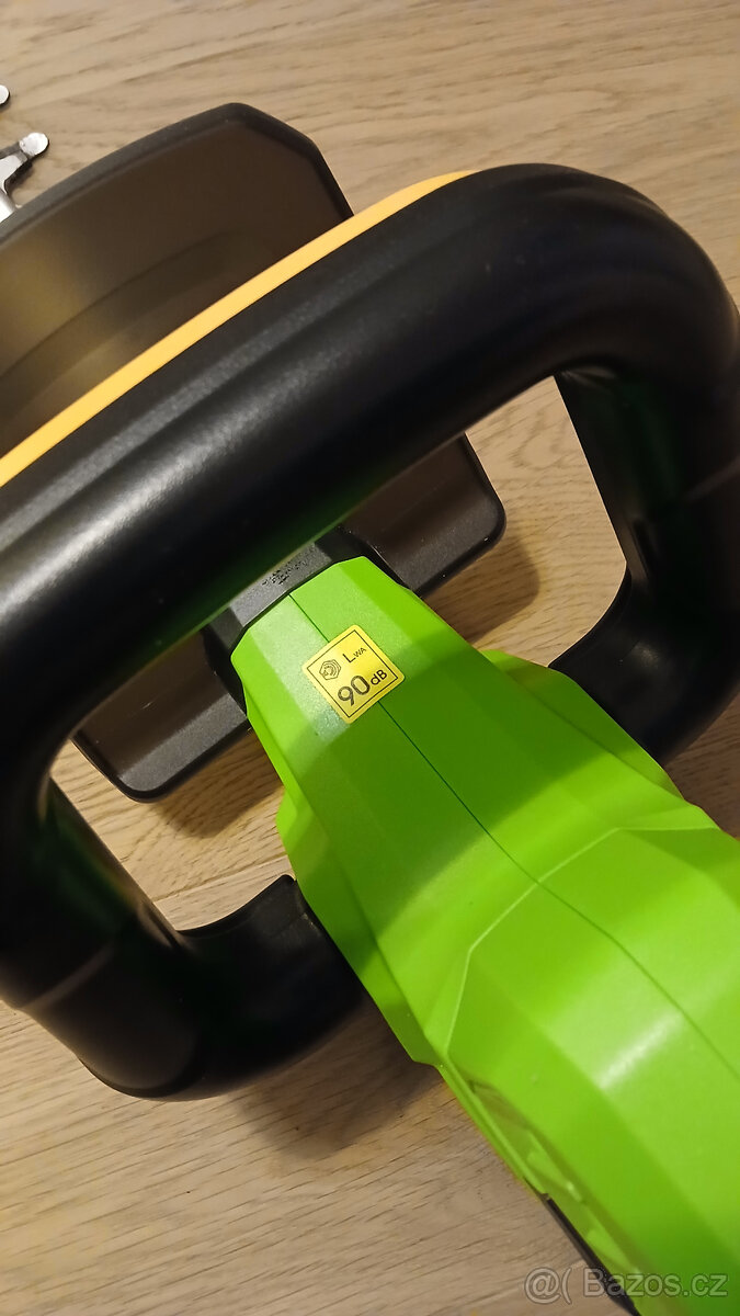 Nůžky na živý plot - 3