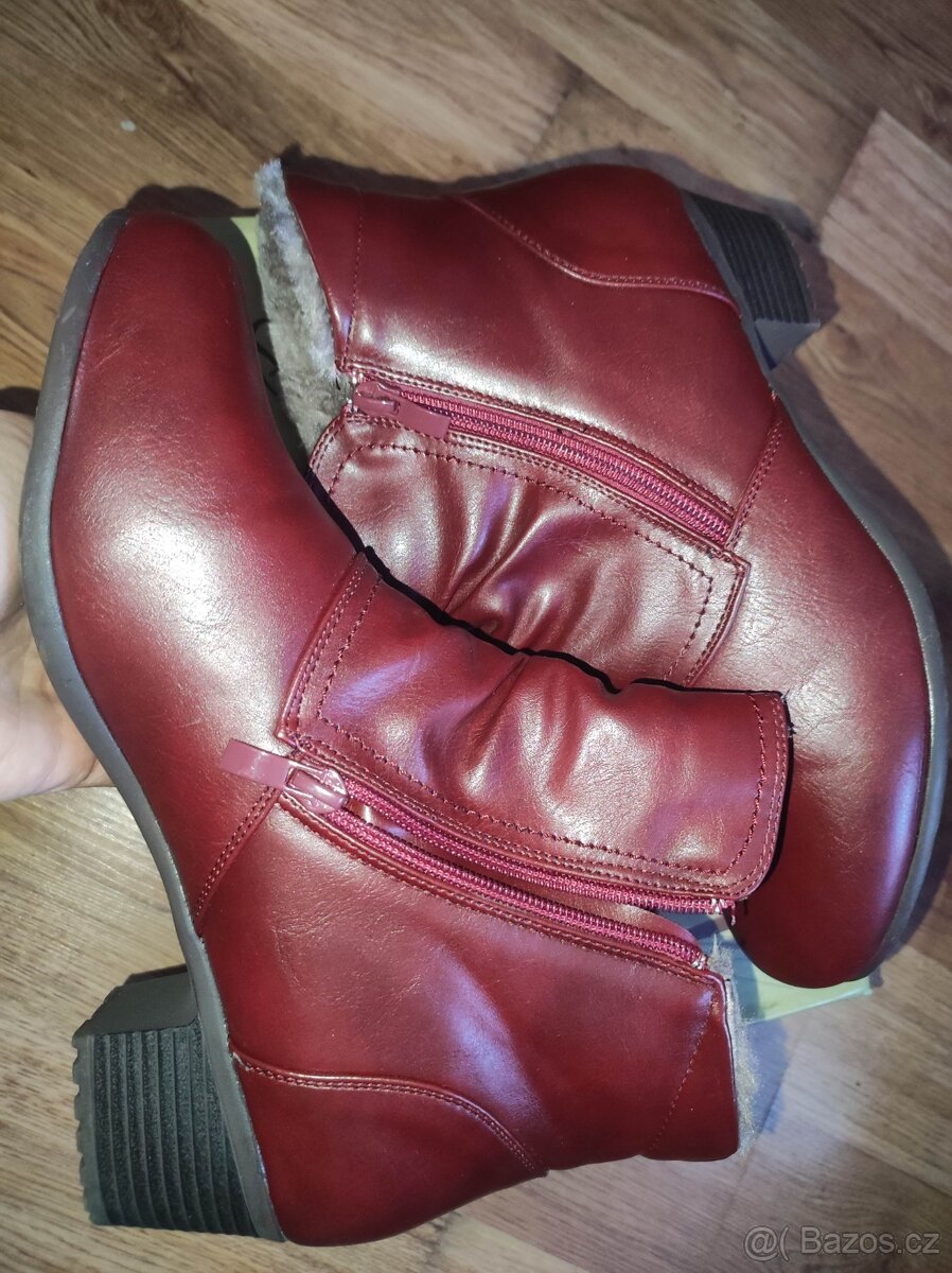 Kotníkové zimní boty s nízkým podpatkem - 3