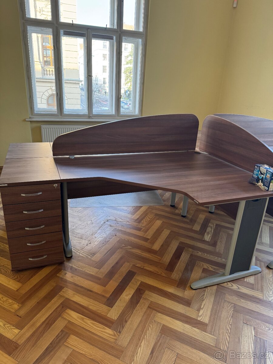 Kancelářské stoly - 3