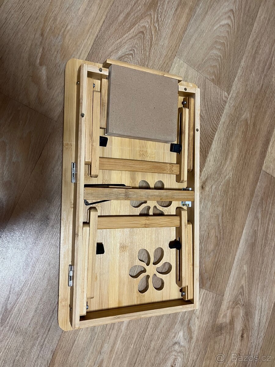 Stolek do postele - 3