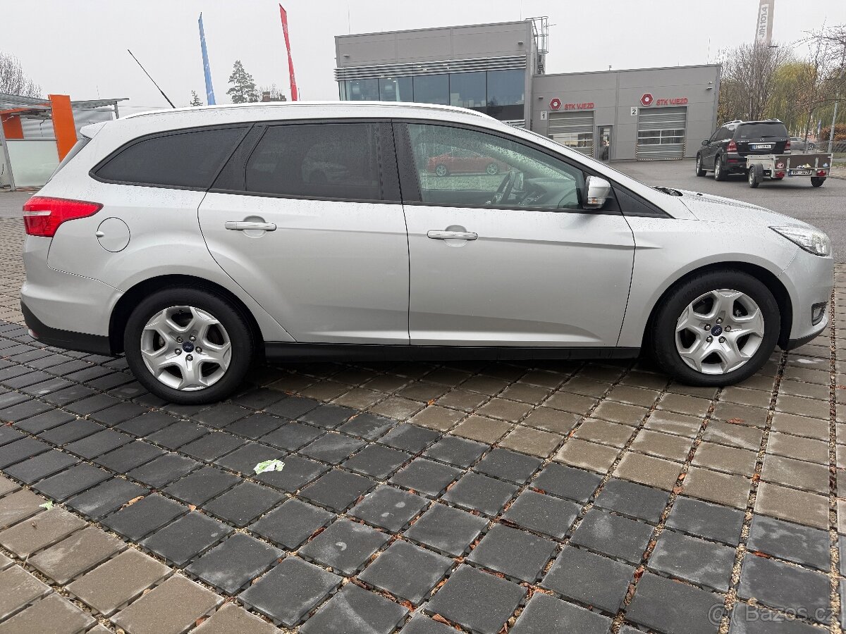 Ford Focus kombi 1,0i 74kW r.v.2015 - 3
