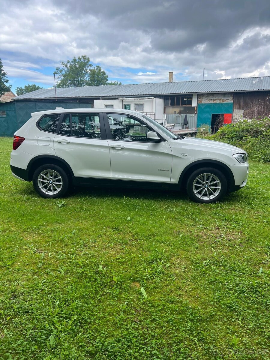 BMW X3 2.0 d manuál f25 - 3