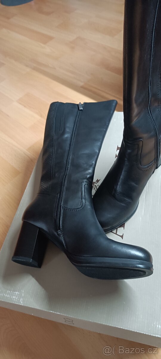 Nové dámské kozačky - 3