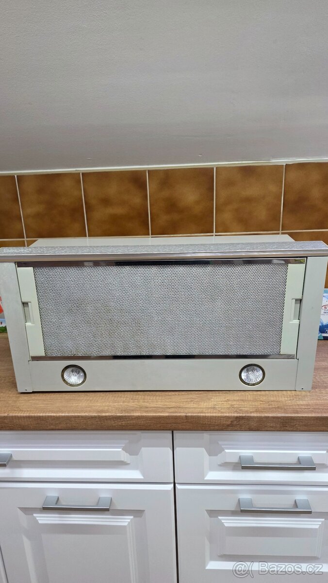Výsuvná digestoř - 3