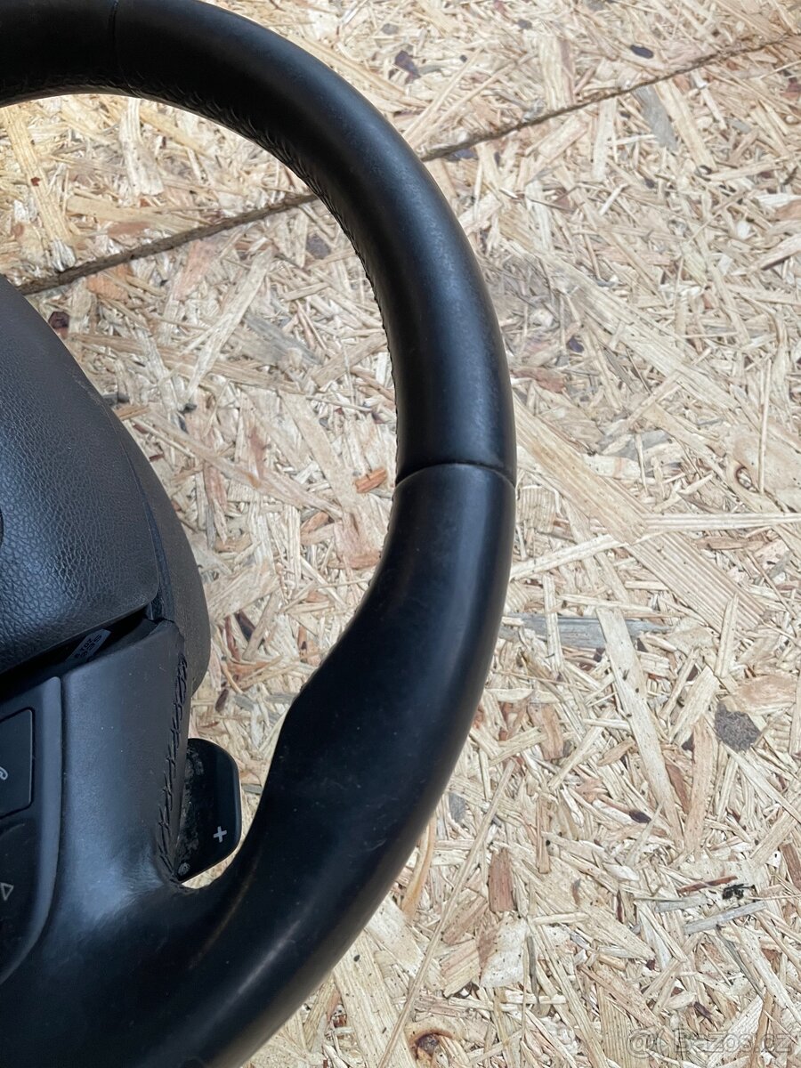 Škoda Octavia 2 volant - 3