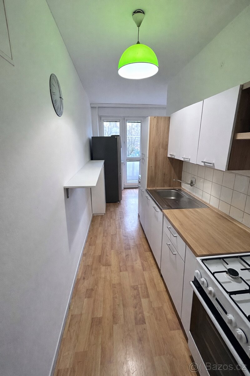 Pronájem bytu 3+1, 90 m², Zlín – Zarámí - 3