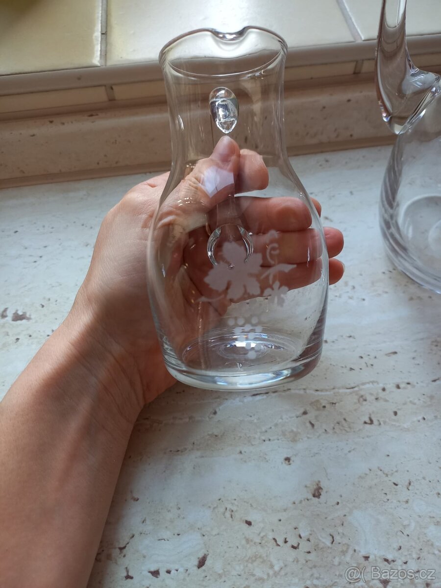 Skleněné džbánky s motivem vína - 3