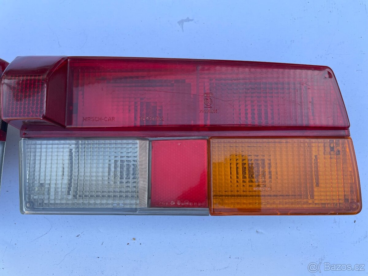 Zadní světla - Škoda 120 - 3