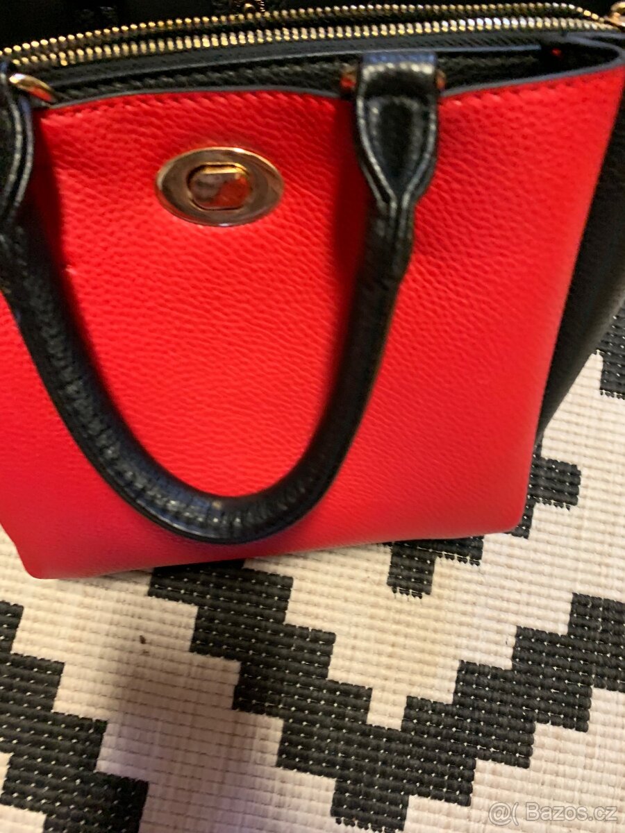 Červeno černá kabelka do ruky - 3
