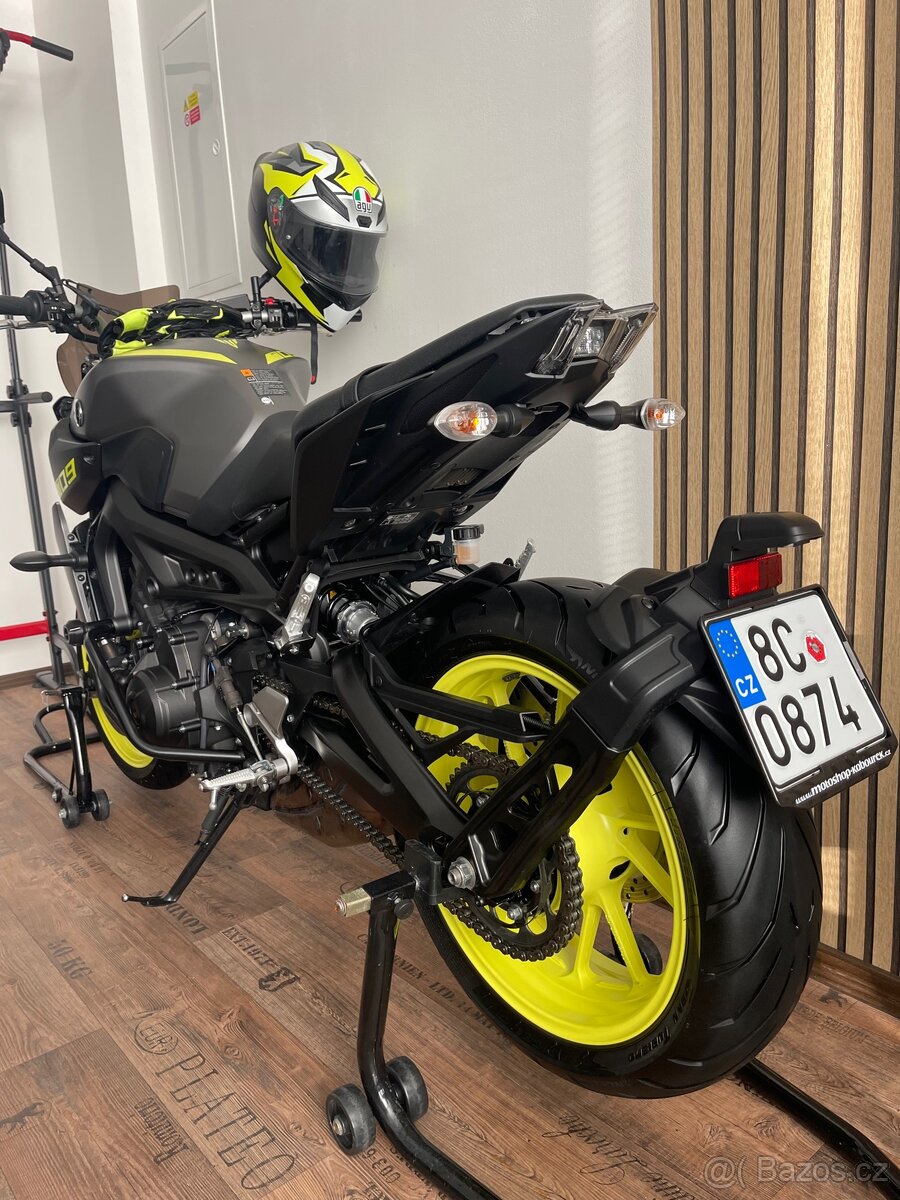 Yamaha MT-09 - 3