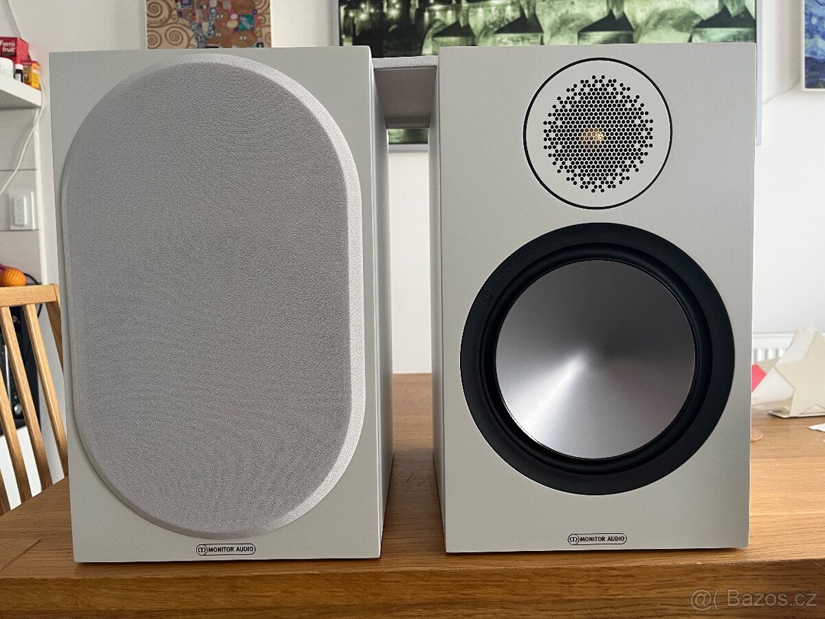 Cambridge audio + Monitor Audio - 3