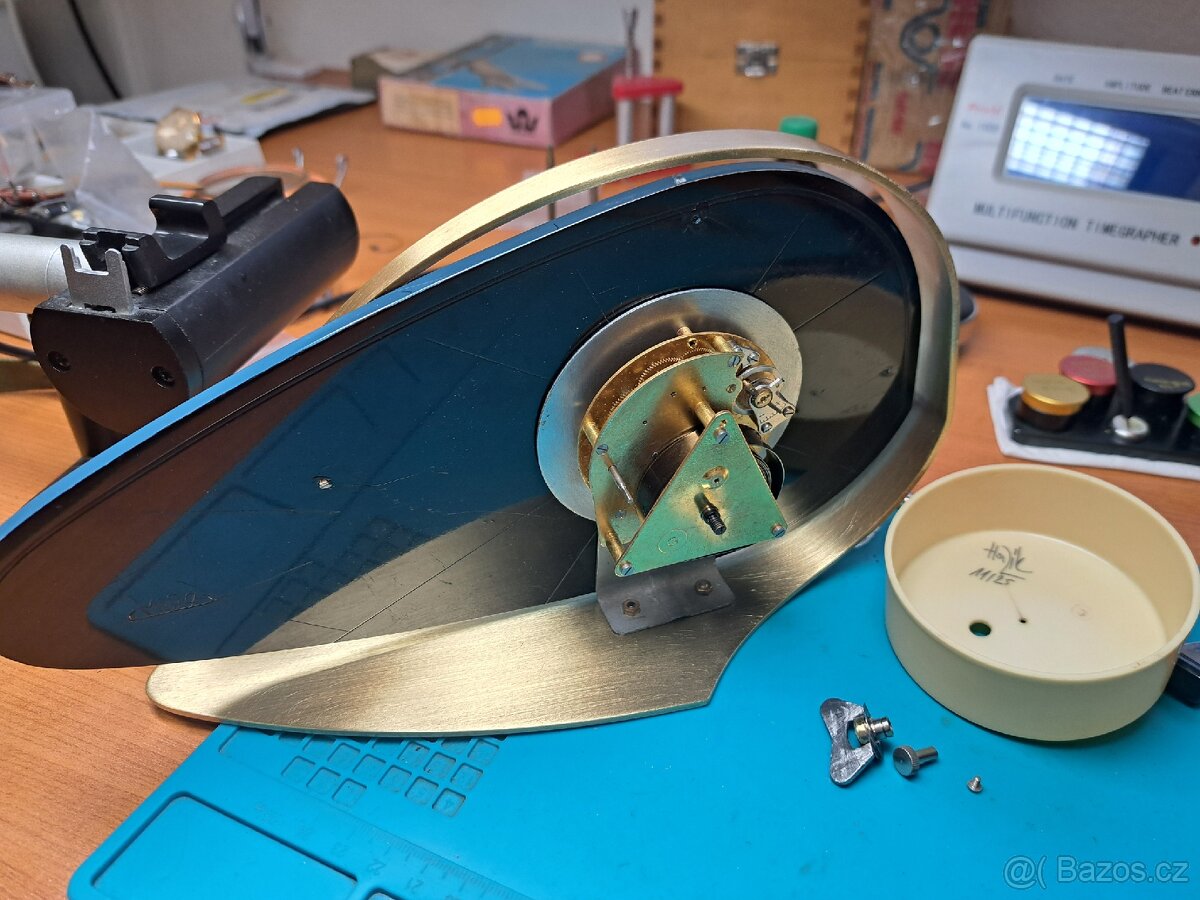 Hodiny Prim Brusel upomínka, po servisu - 3