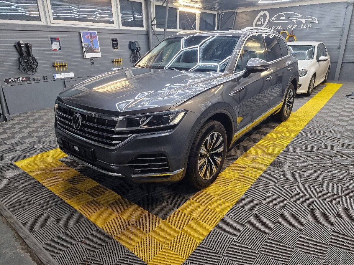Volkswagen Touareg Plug-In Hybrid - 3