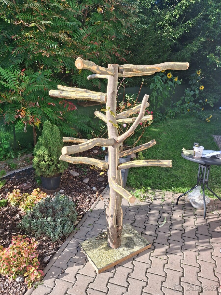 Strom pro velké papoušky - 3