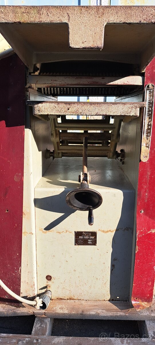 Hoblovačka/zrovnávačka MSP 300 - 3