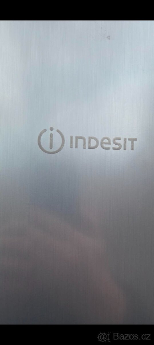 Lednice s mrazakem Indesit - 3