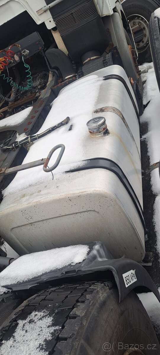 prodám nádrže DAF - 3