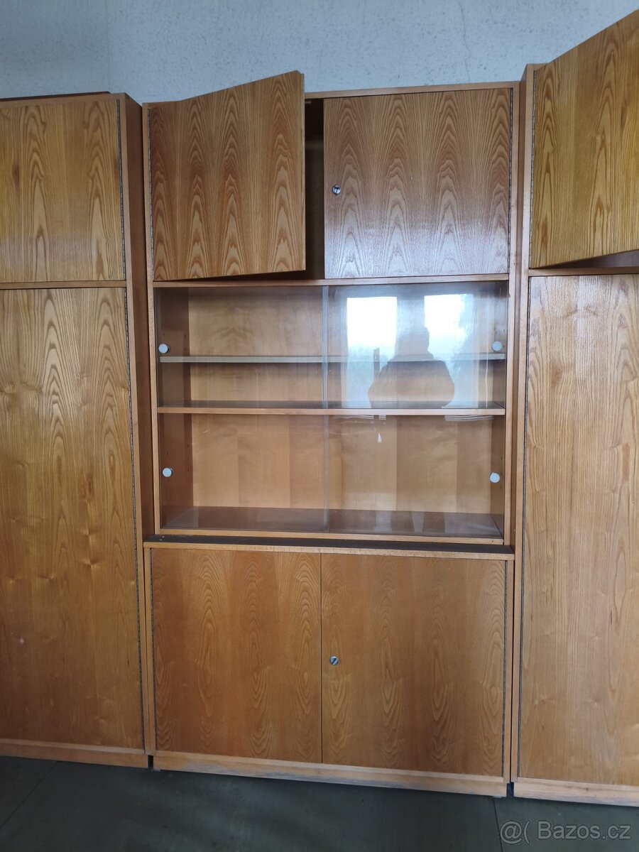 Skříně - 3