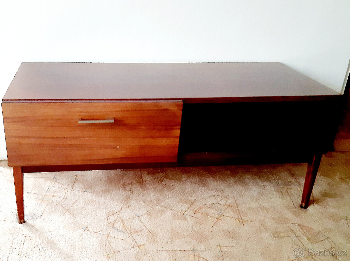 Kvalitní sestava do obývacího pokoje - 3