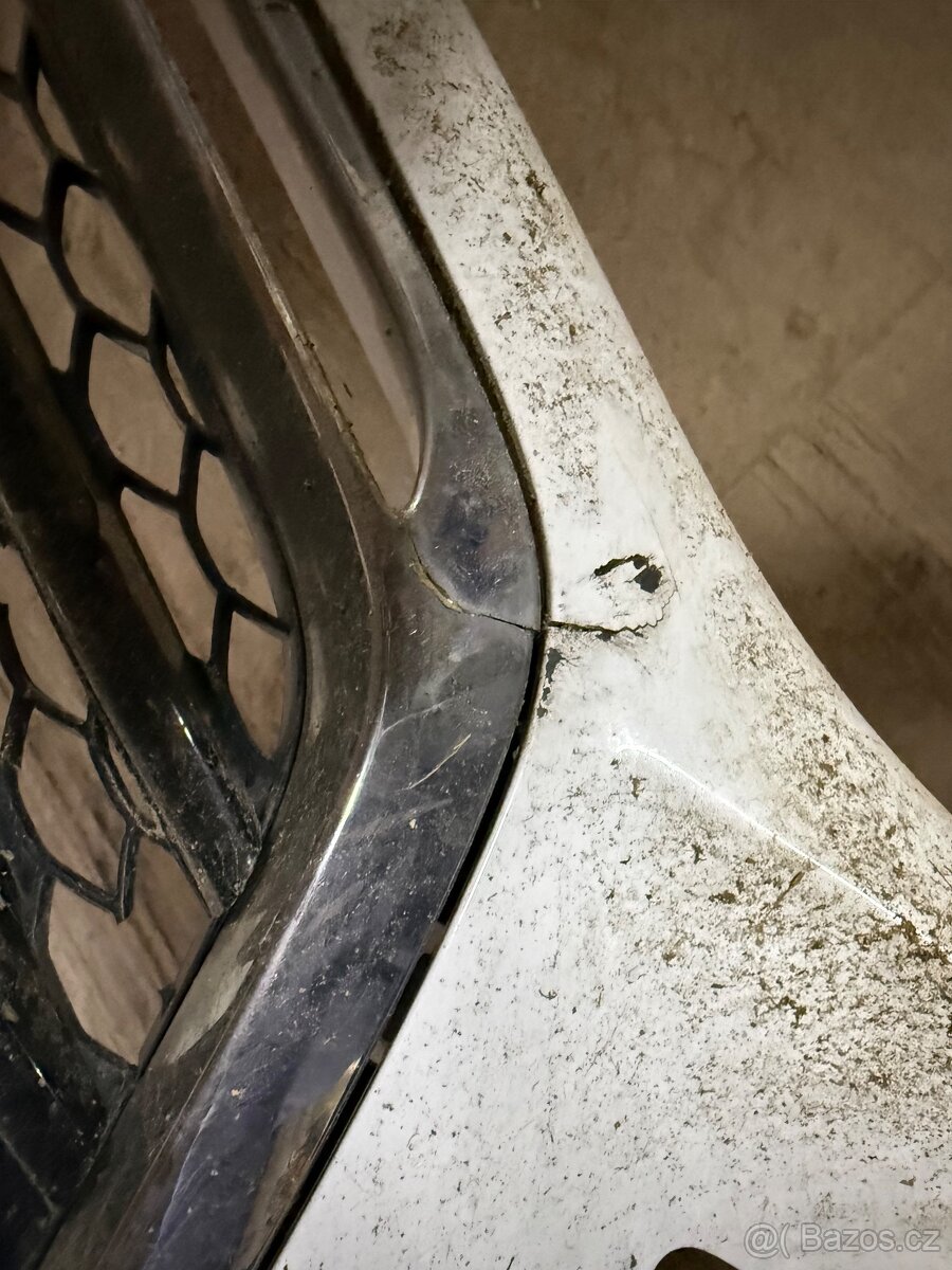 Prodám predni nárazník i 40 - 3