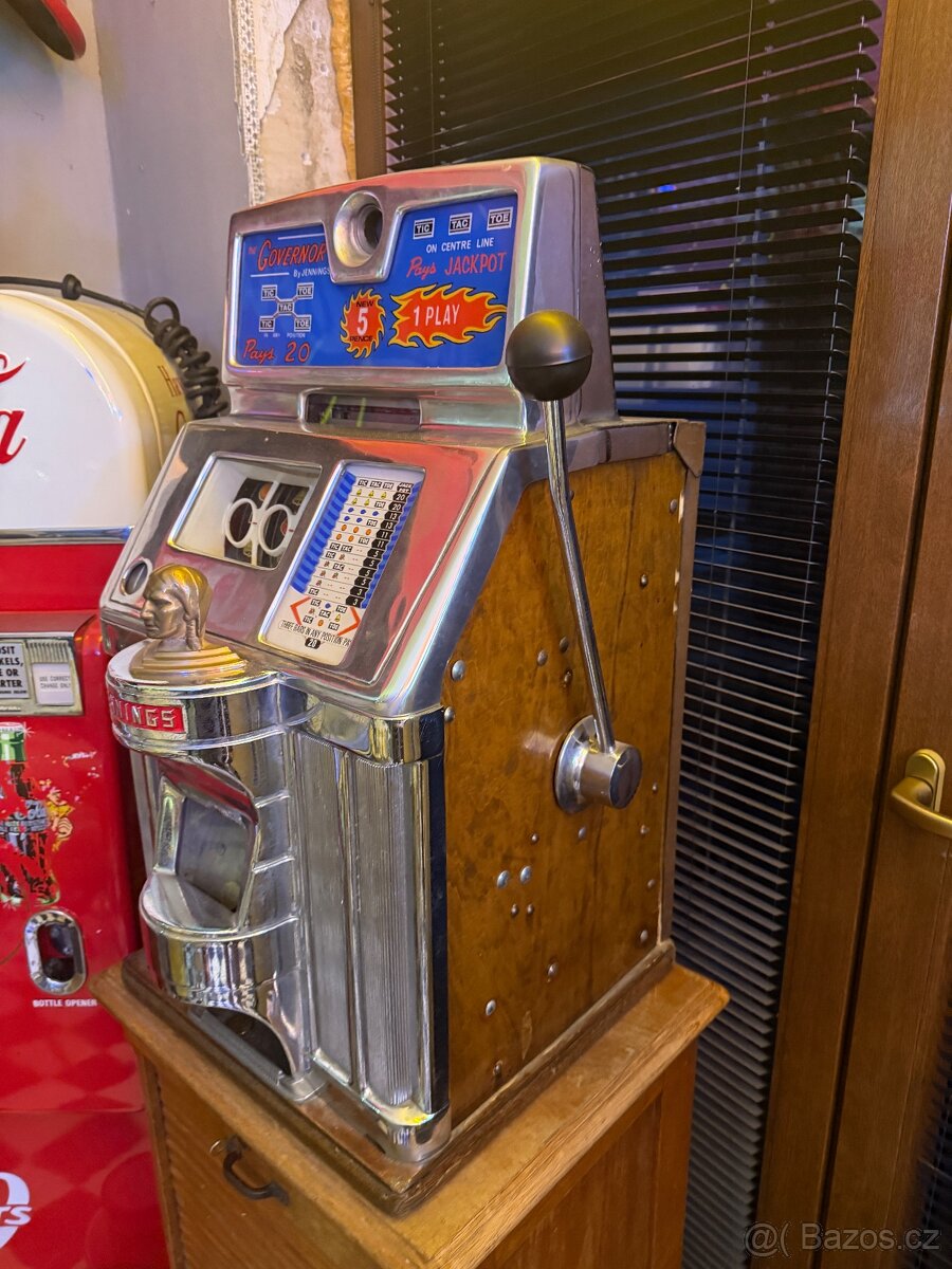 Originální výherní automat Jennings Governor 5¢ – USA 50. lé - 3
