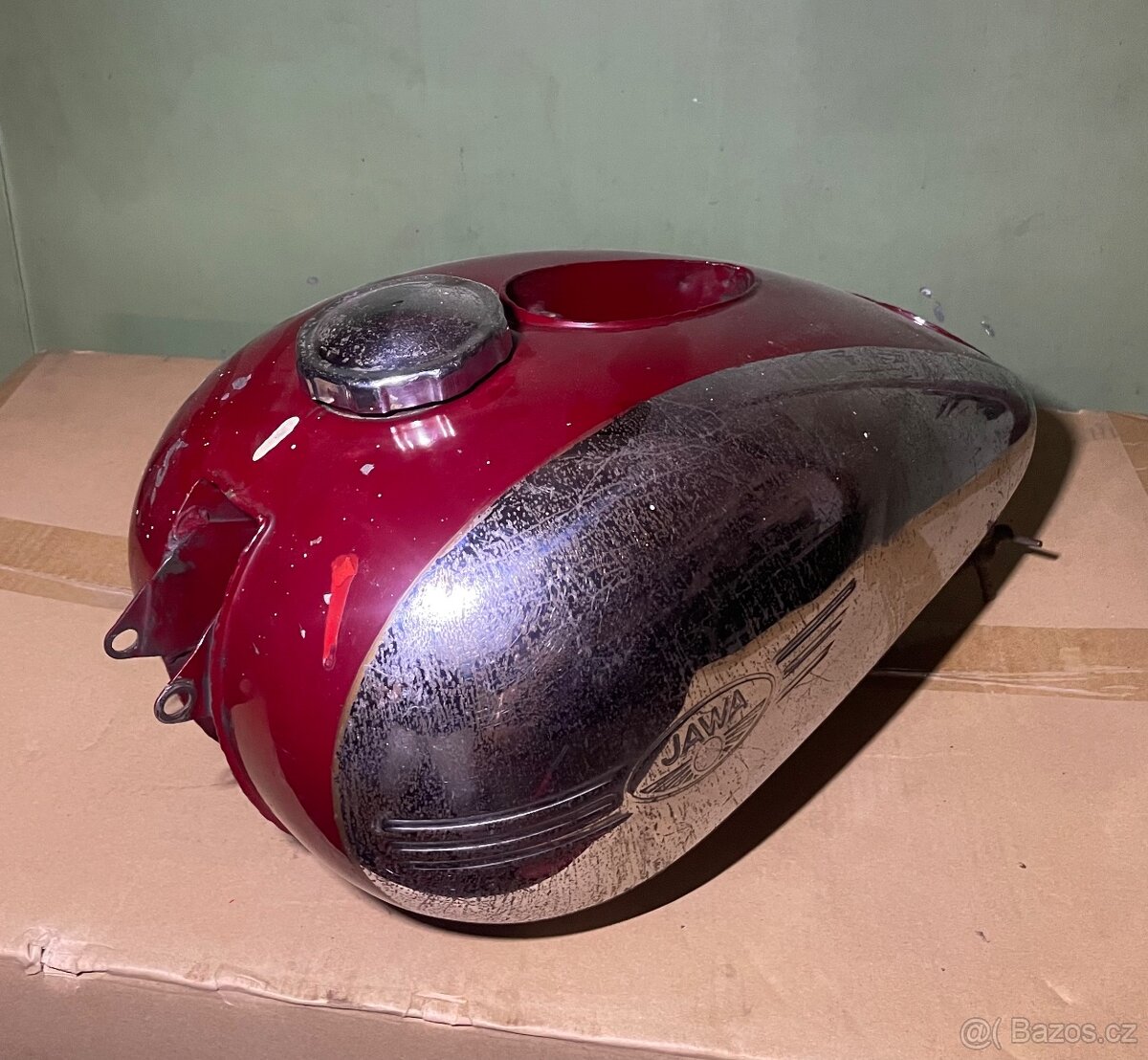 Nádrž Jawa Pérák v patinovém stavu - 3