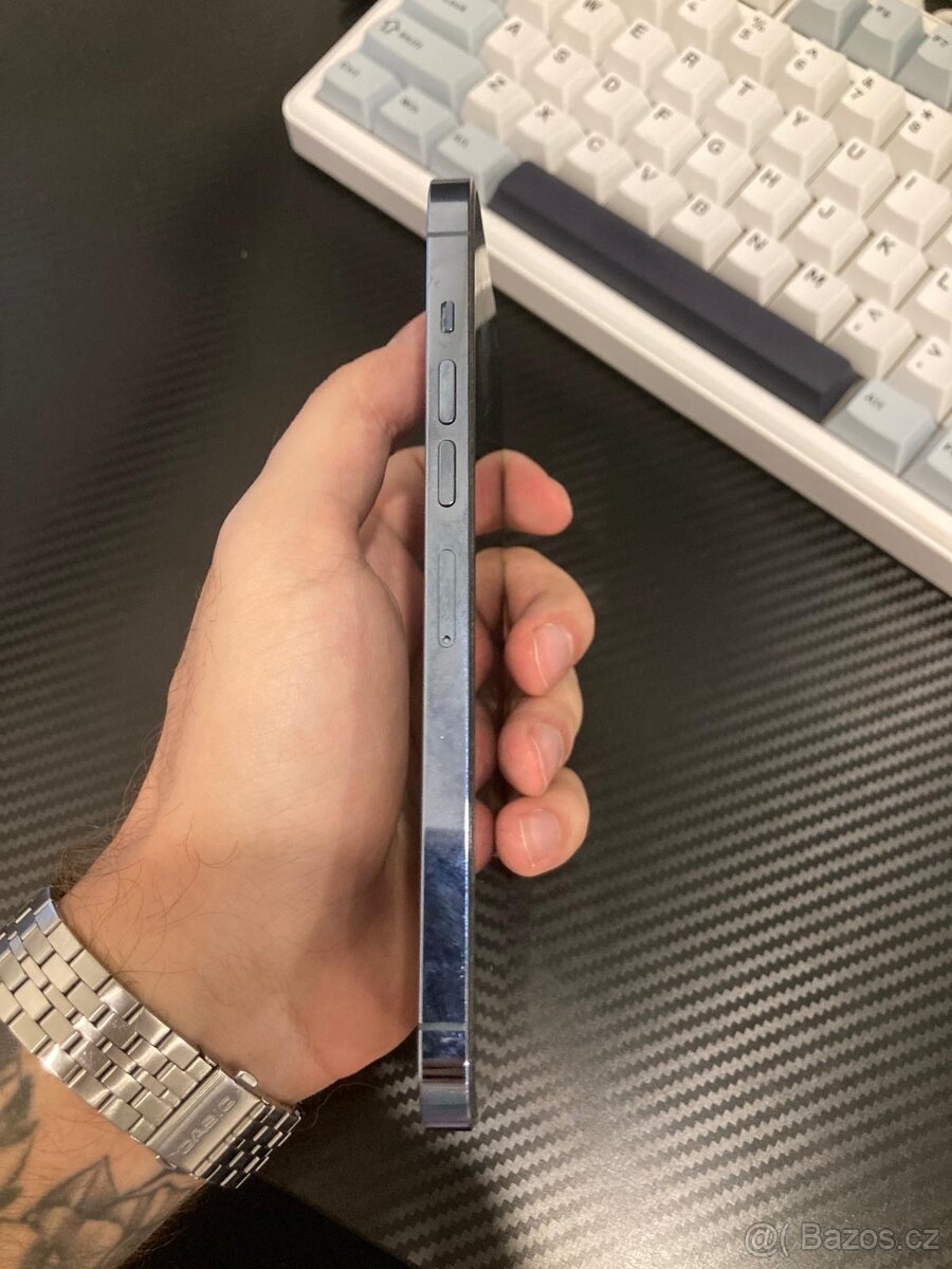 iPhone 13 Pro Max 256 Modrý - 3