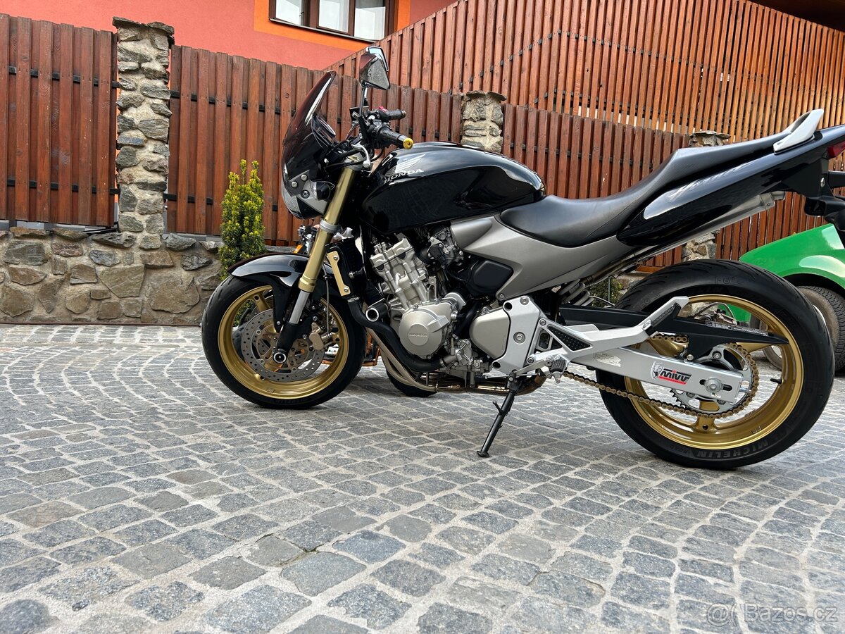 Honda hornet - 3