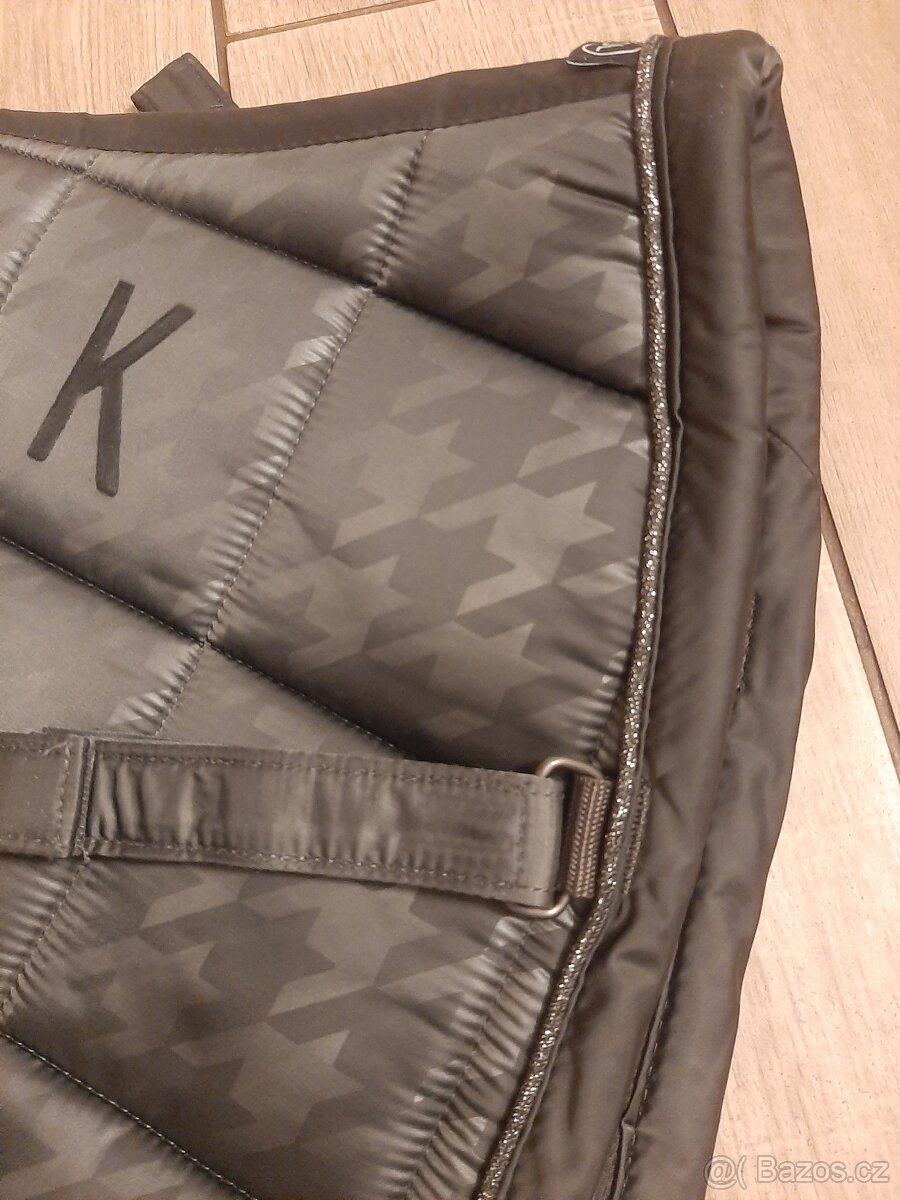 Eskadron sede podsedlovky - 3