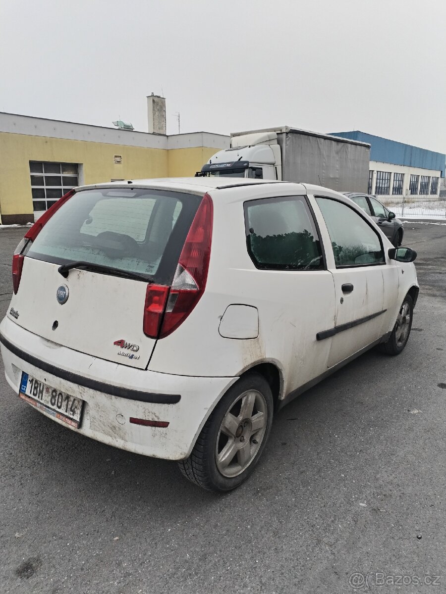 Fiat Punto 1.3 JTD diesel rok 2008 - 3