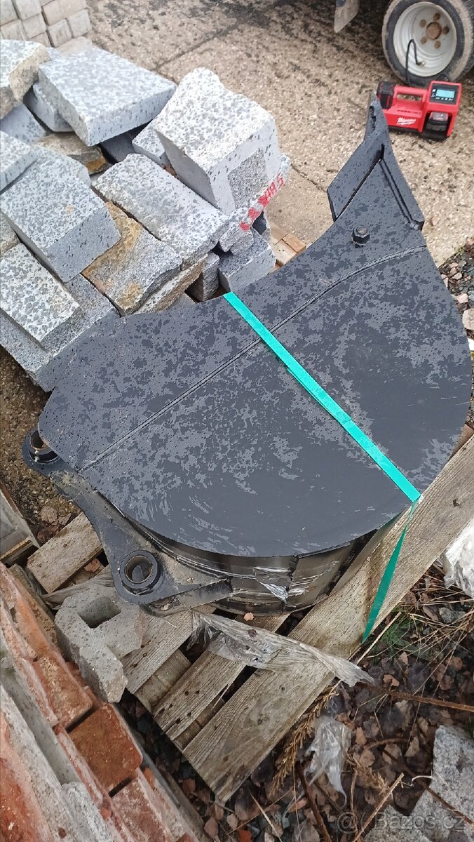 Podkopová lopata 80 JCB 3CX - 3