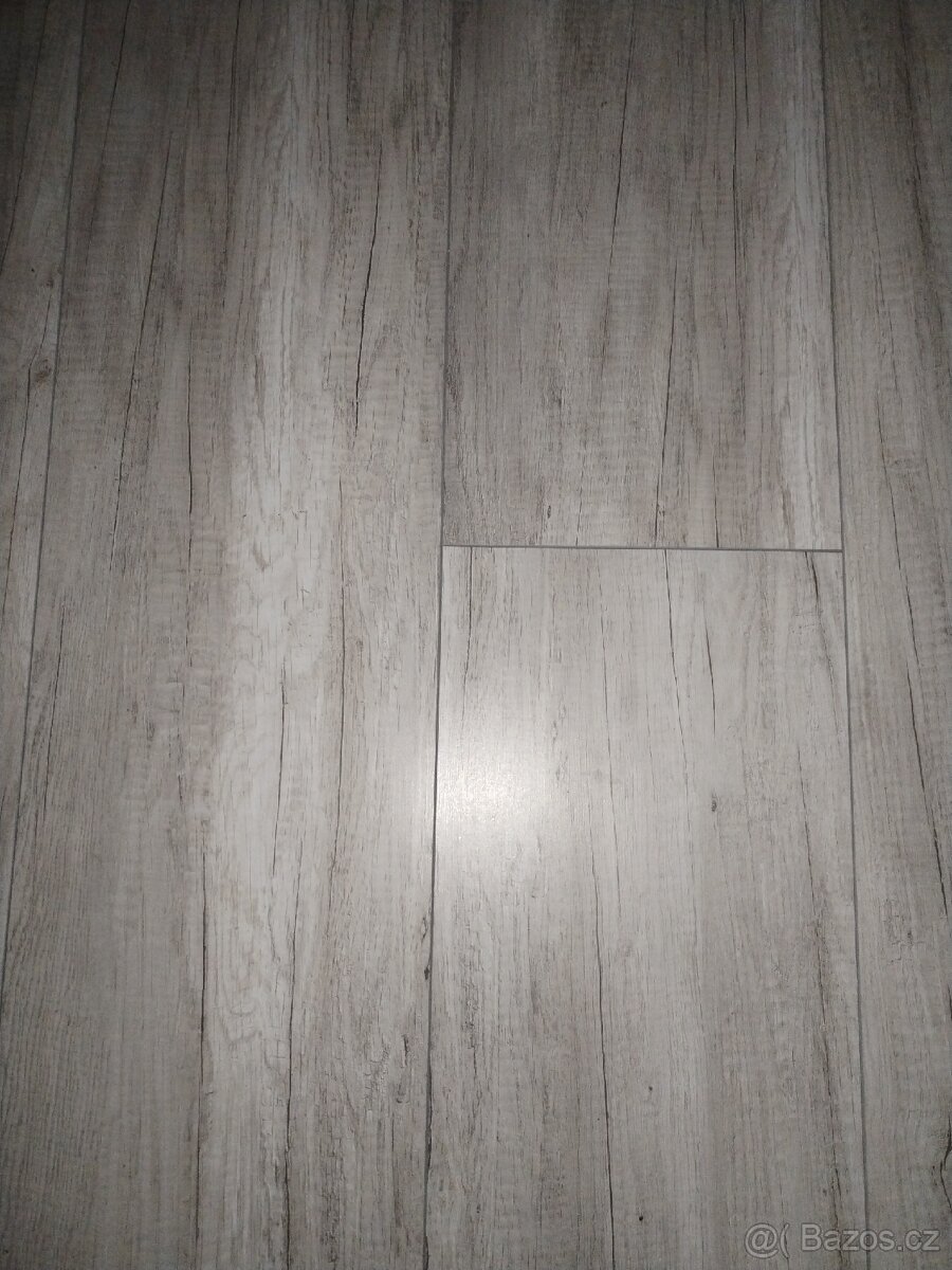 Plovoucí podlaha 8 mm na 18 m2 - 3