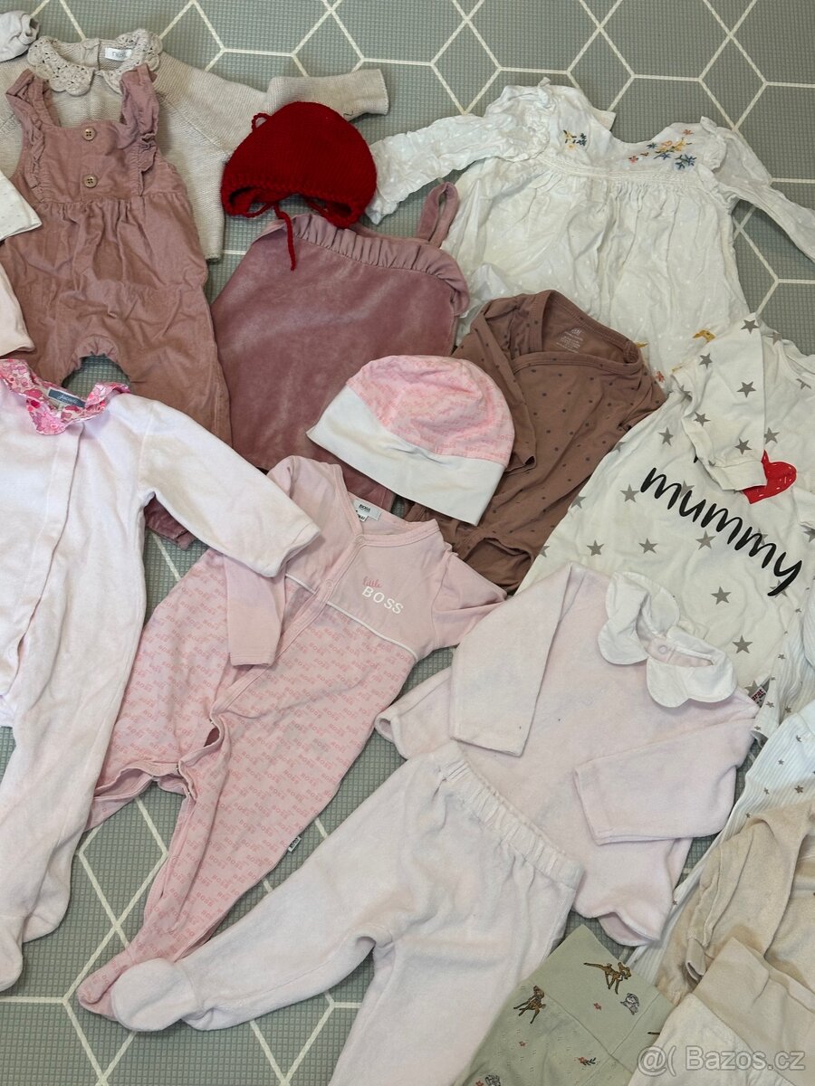 Sada oblečení pro holčičku 3–6 měsíců. - 3