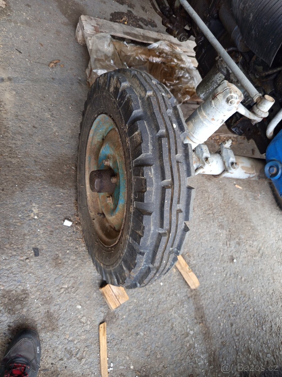 Zetor 3011 náhradní díly - 3
