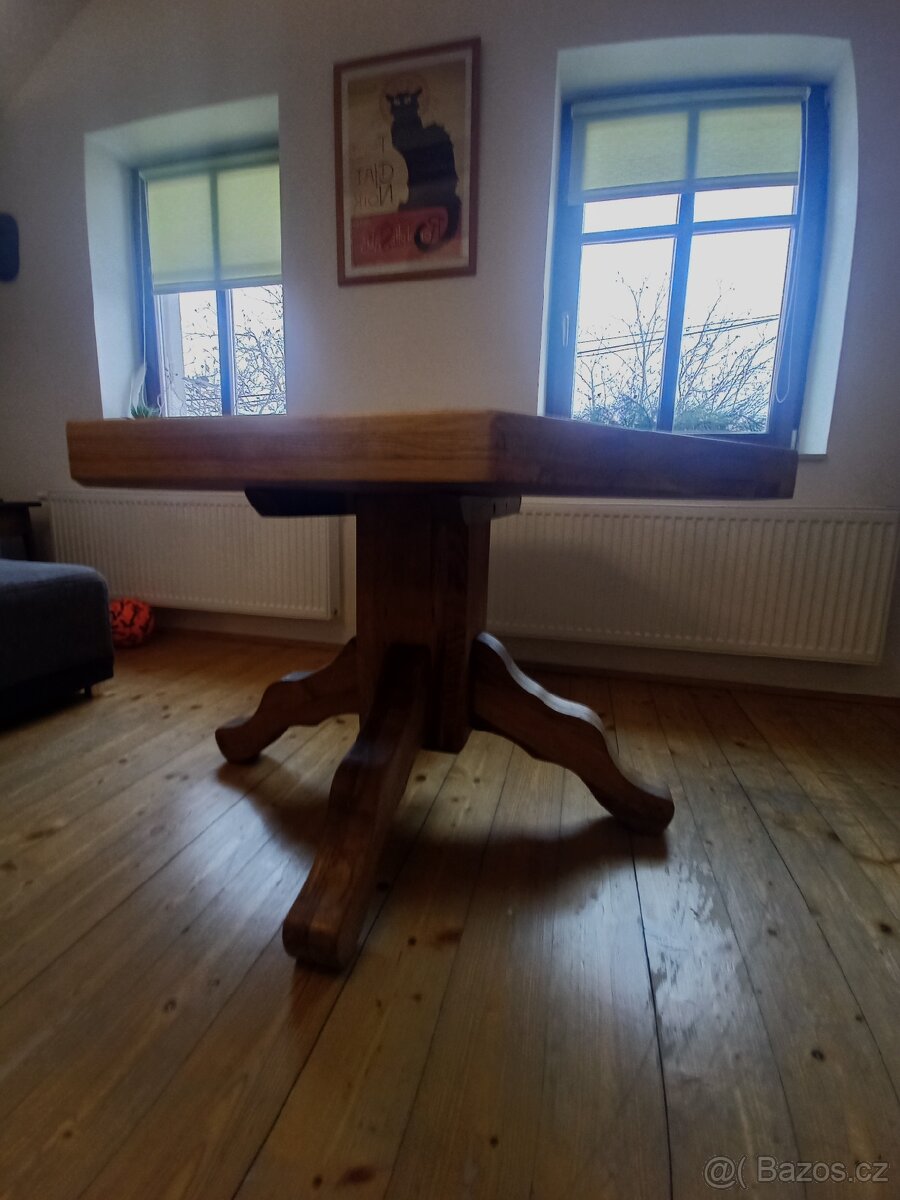 Dubový masivní jídelní stůl - 3