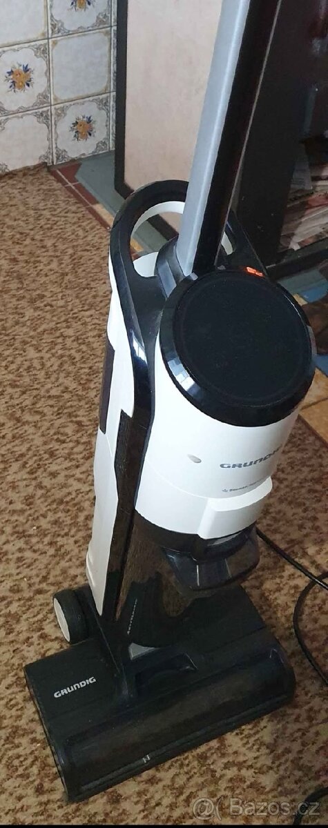 Vysavač Grundig 1800w na suché a mokré vysávání - 3