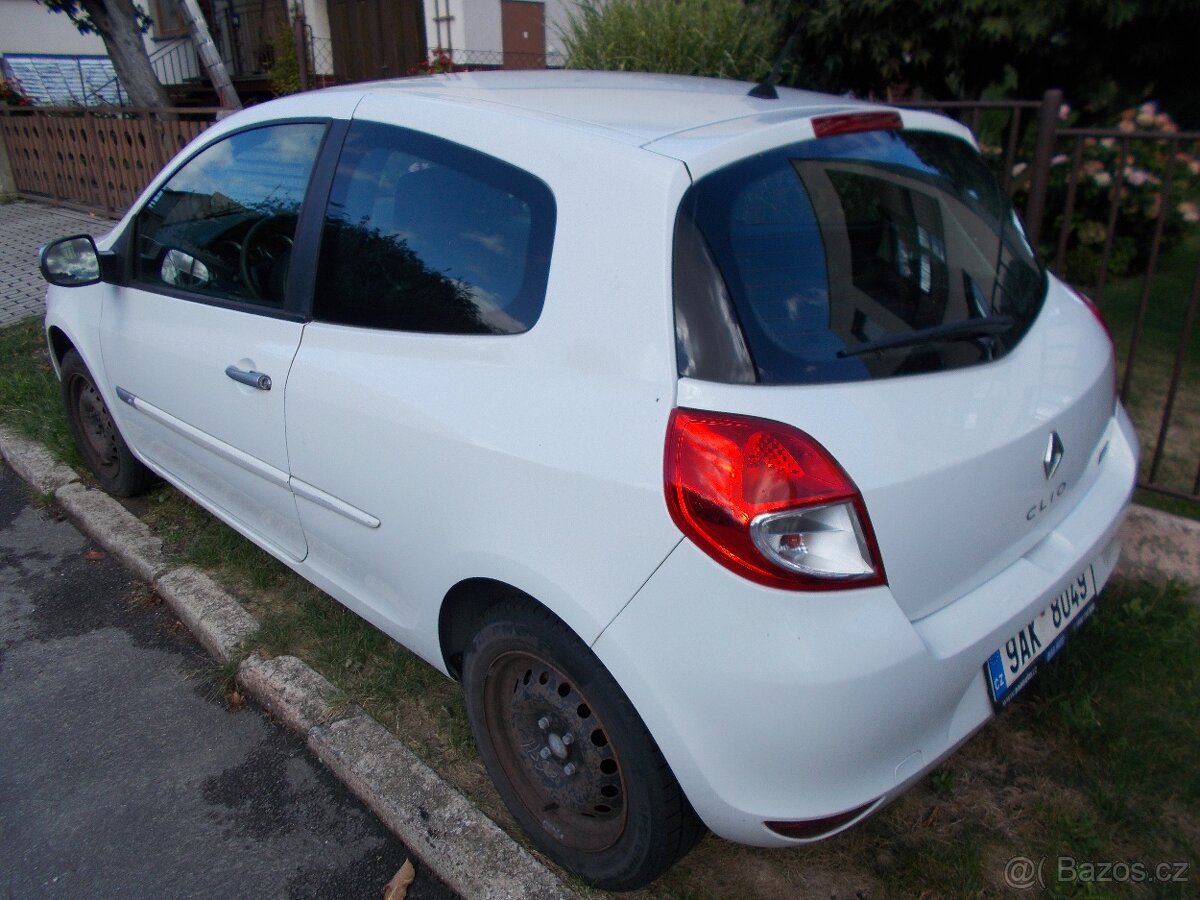 RENAULT CLIO 1.2 BENZ.55 KW - 3