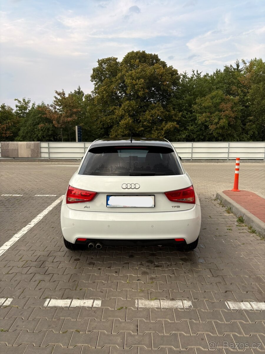 Audi A1 Sportback 1.4 TFSI S tronic (2012) - 3