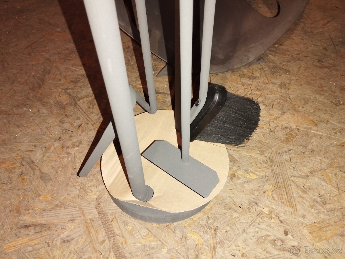 Sada nářadí ke krbovým kamnům - 3