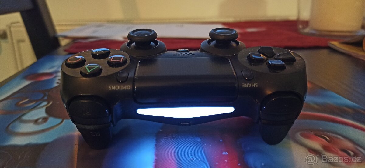 Sony PlayStation 4 (CUH-1216A) - 3