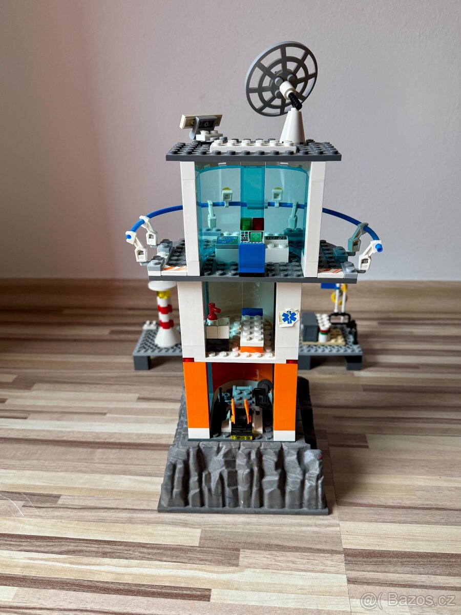 LEGO City 7739 Pobřežní hlídka Hlídkový člun a věž - 3